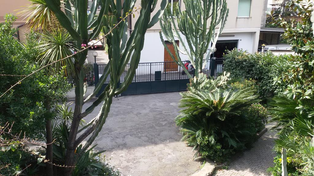 בורדיגרה Hotel La Scogliera מראה חיצוני תמונה