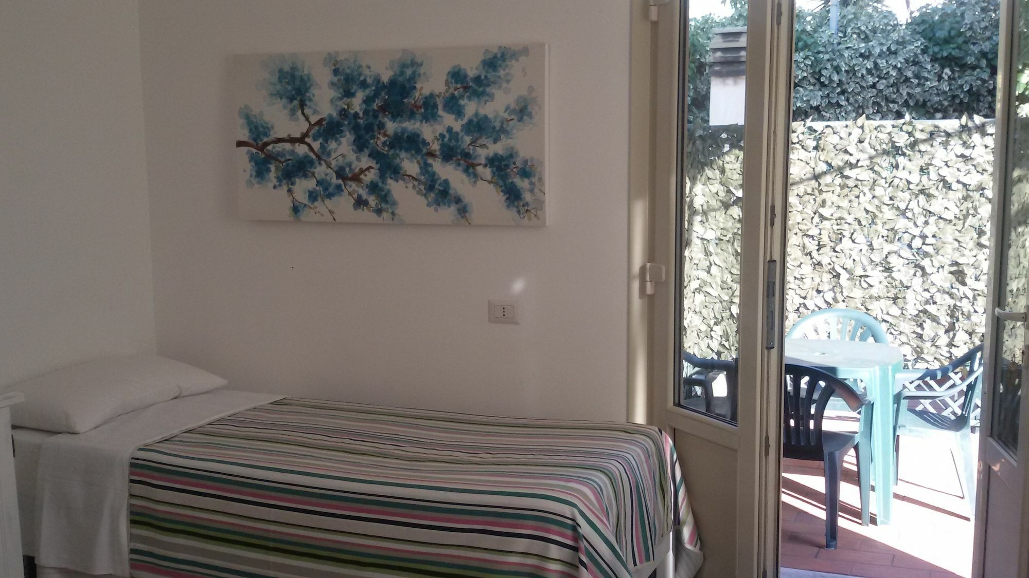 בורדיגרה Hotel La Scogliera מראה חיצוני תמונה